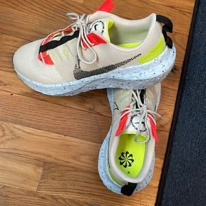 Nike Mens Running shoes. Size 10.5